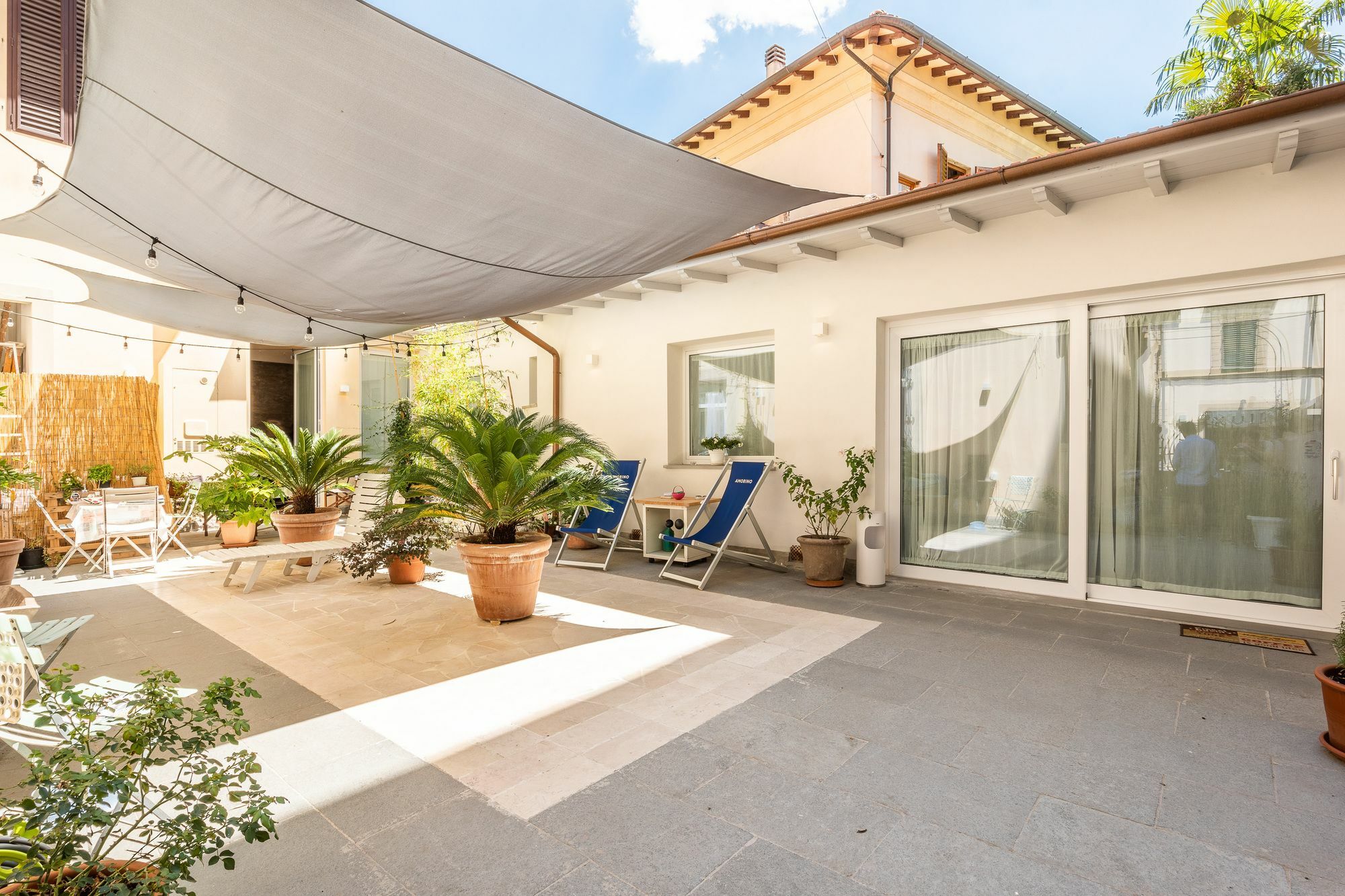 Beccaria Garden Apartment *